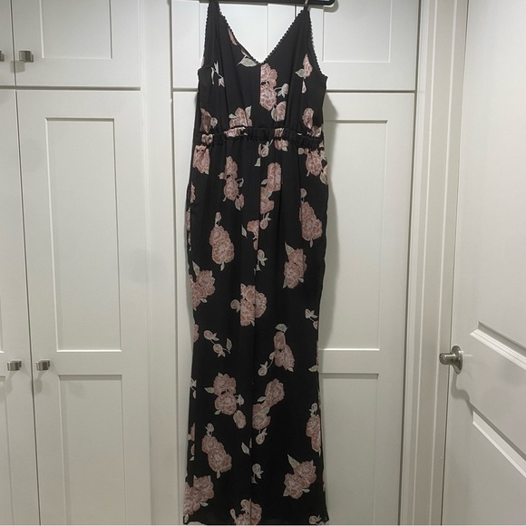 Cupcakes and Cashmere Felissa Strappy Floral Jumpsuit Size Large - Picture 9 of 11